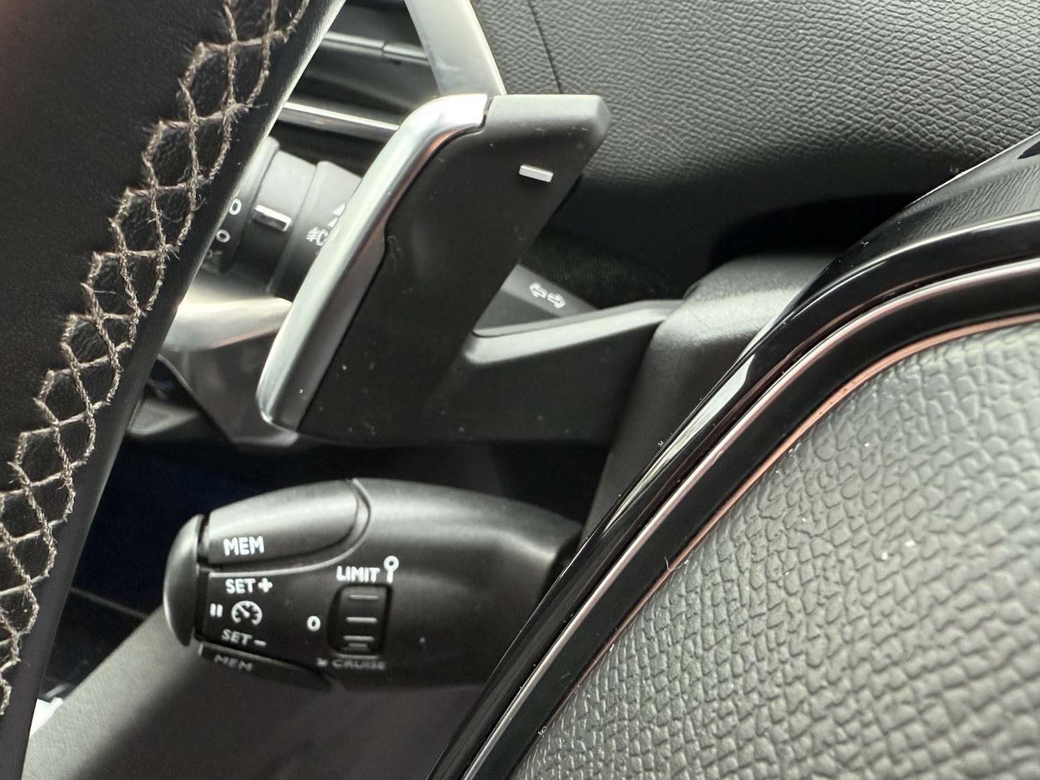 Used Peugeot 3008 2017 for sale - 76687232: Photo 30