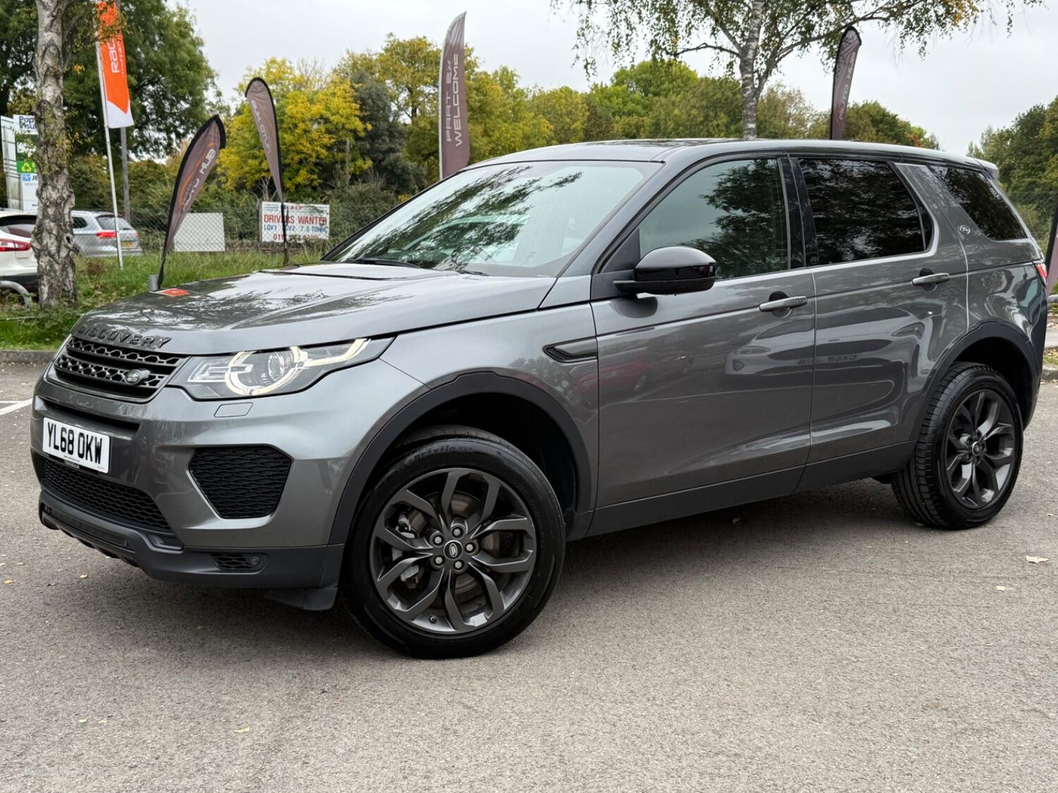 Used Land Rover Discovery Sport 2019 for sale - 76246232: Photo 2