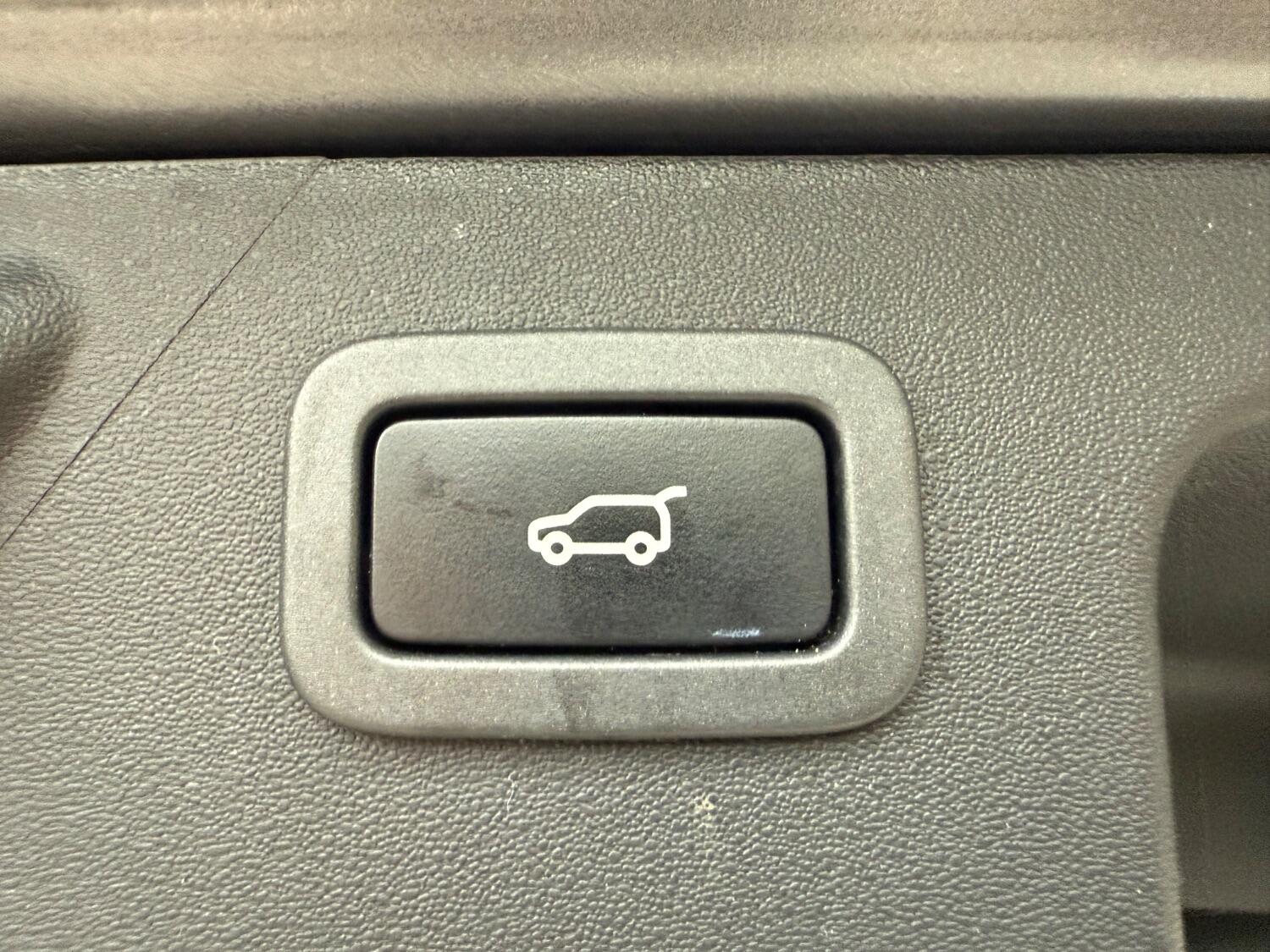 Used Land Rover Discovery Sport 2019 for sale - 76246232: Photo 54