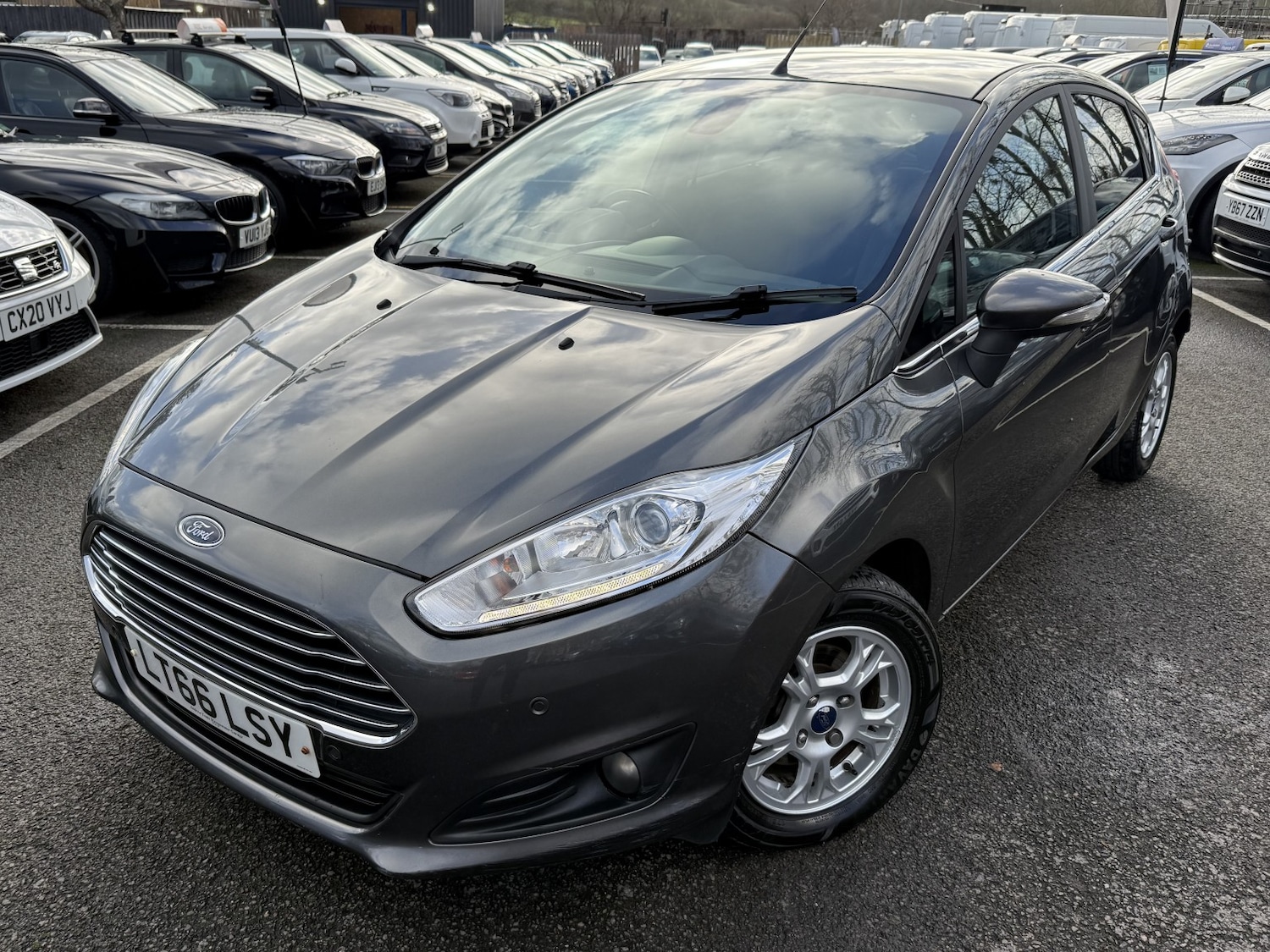 Used Ford Fiesta 2016 for sale - 76897028: Photo 4