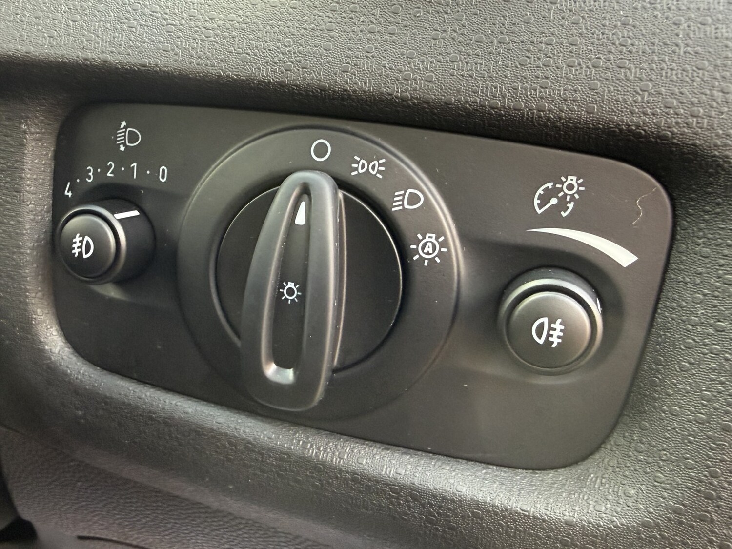 Used Ford Fiesta 2016 for sale - 76897028: Photo 49