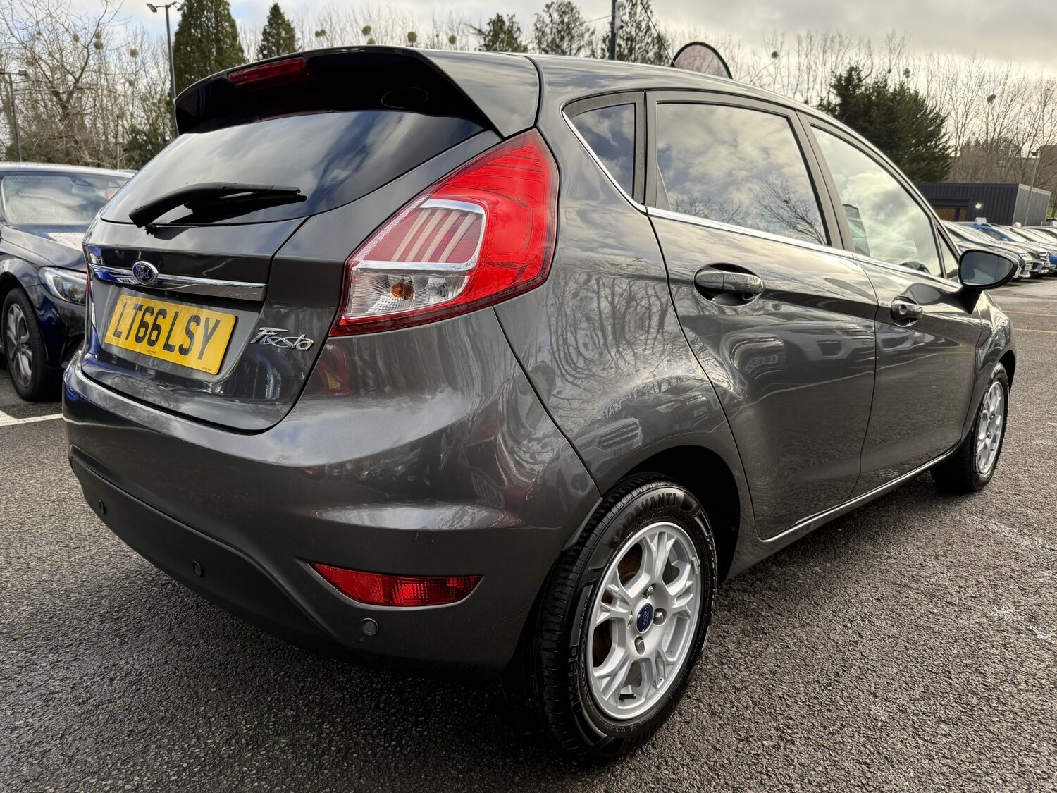 Used Ford Fiesta 2016 for sale - 76897028: Photo 6