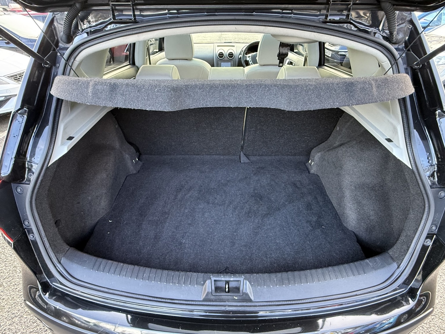 Used Nissan Qashqai 2012 for sale - 77073110: Photo 16