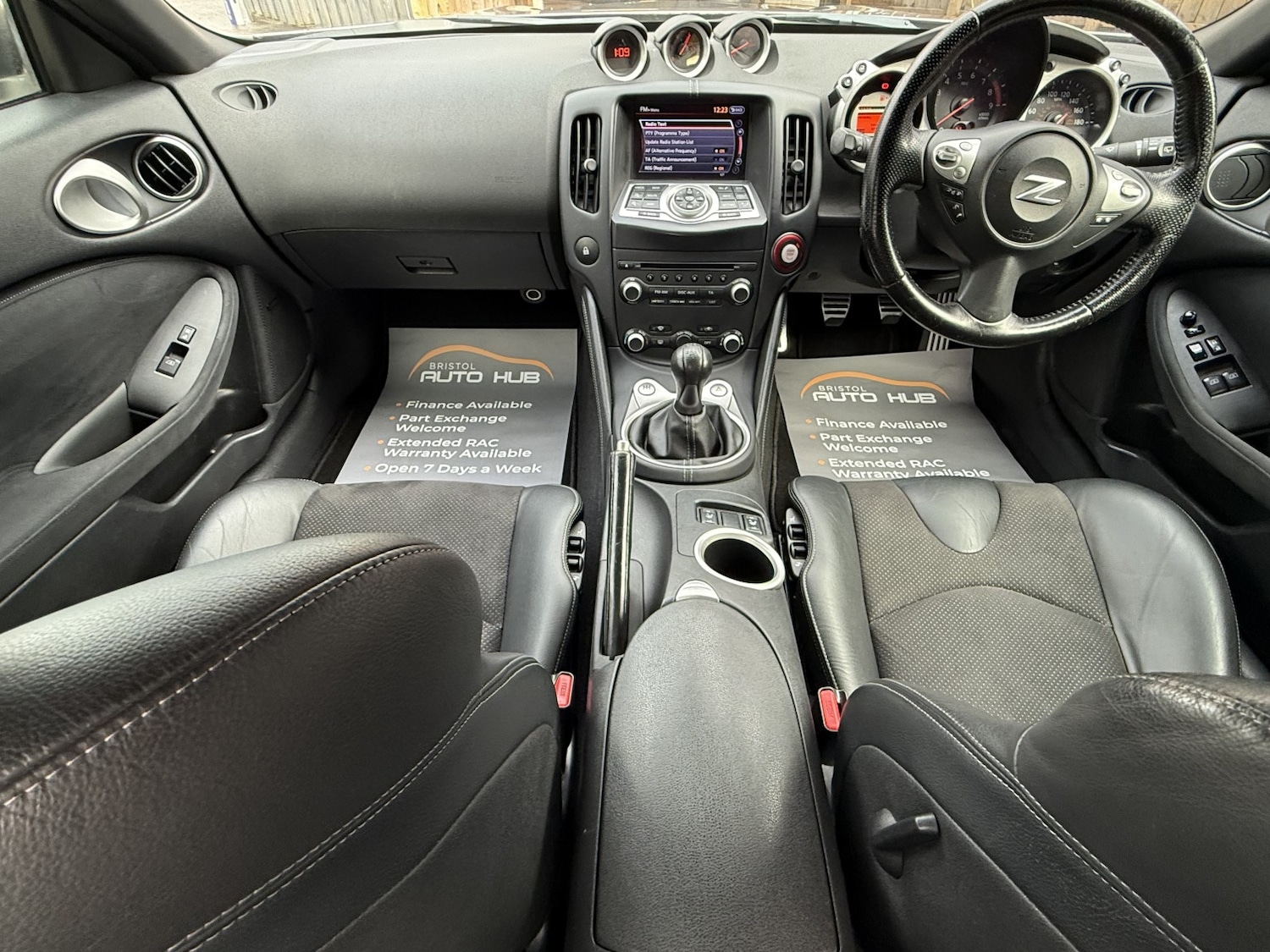 Used Nissan 370 Z 2011 for sale - 77478057: Photo 12