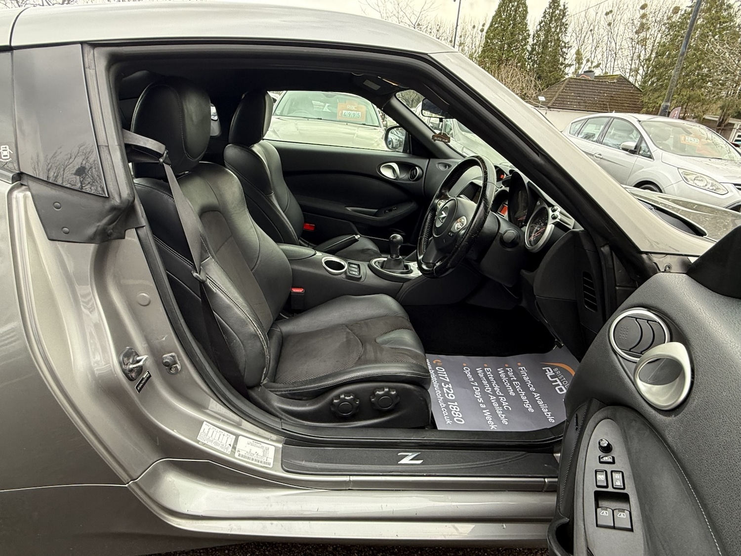 Used Nissan 370 Z 2011 for sale - 77478057: Photo 13