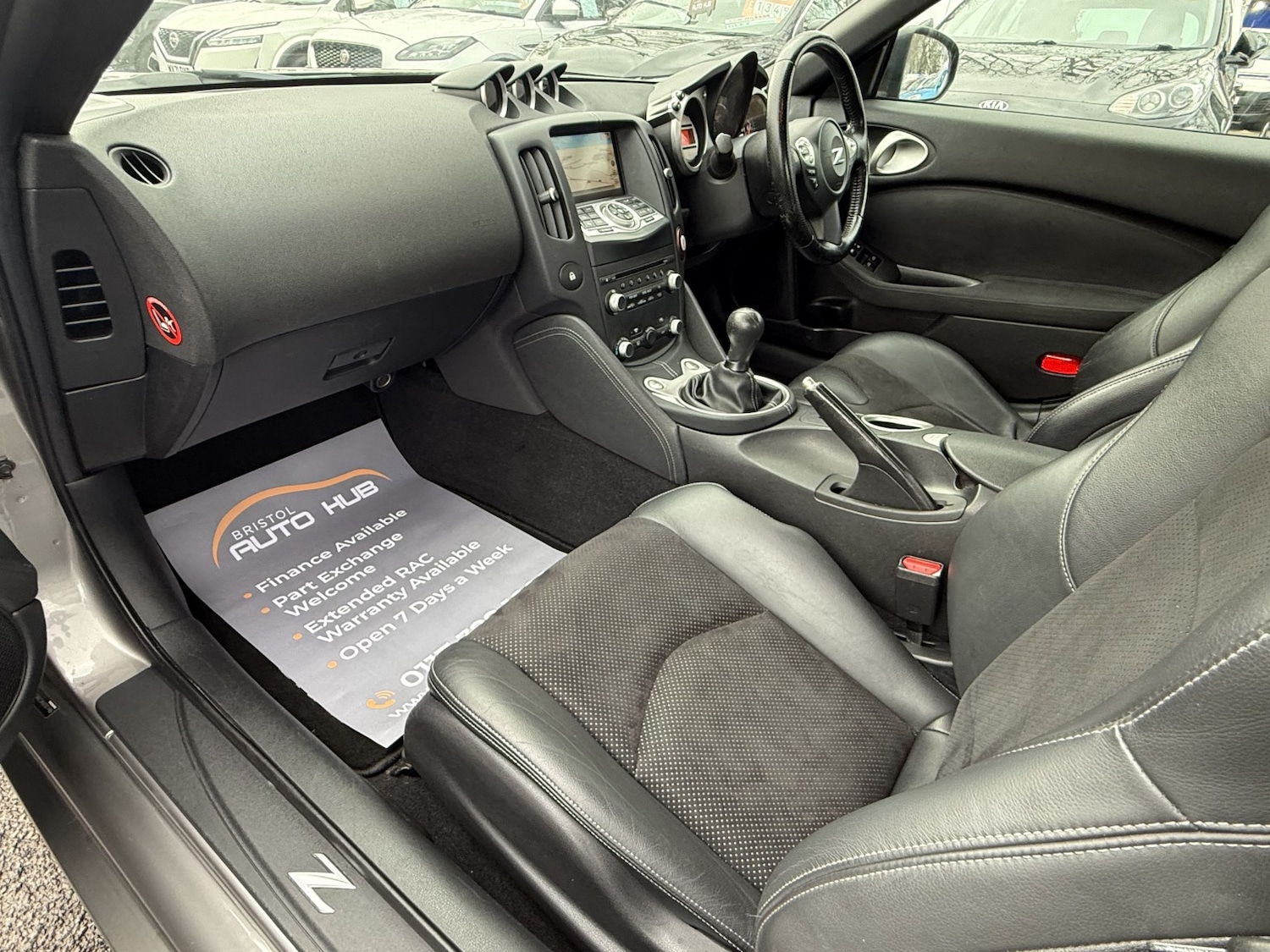 Used Nissan 370 Z 2011 for sale - 77478057: Photo 14