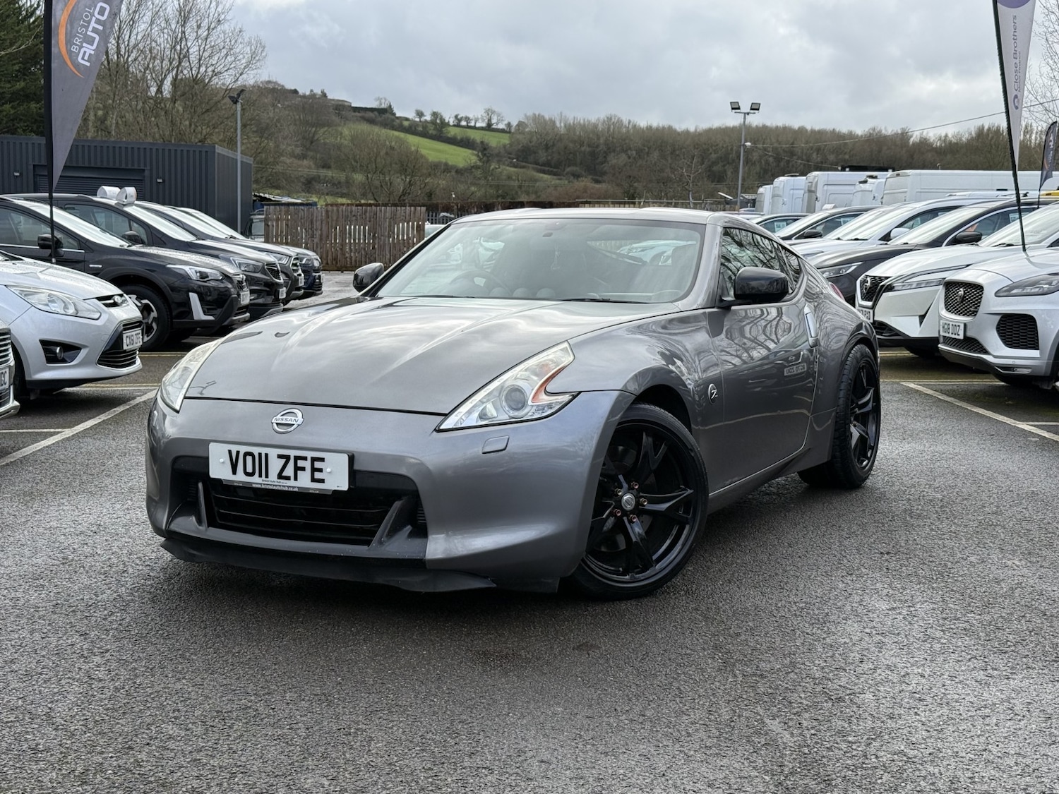 Used Nissan 370 Z 2011 for sale - 77478057: Photo 2