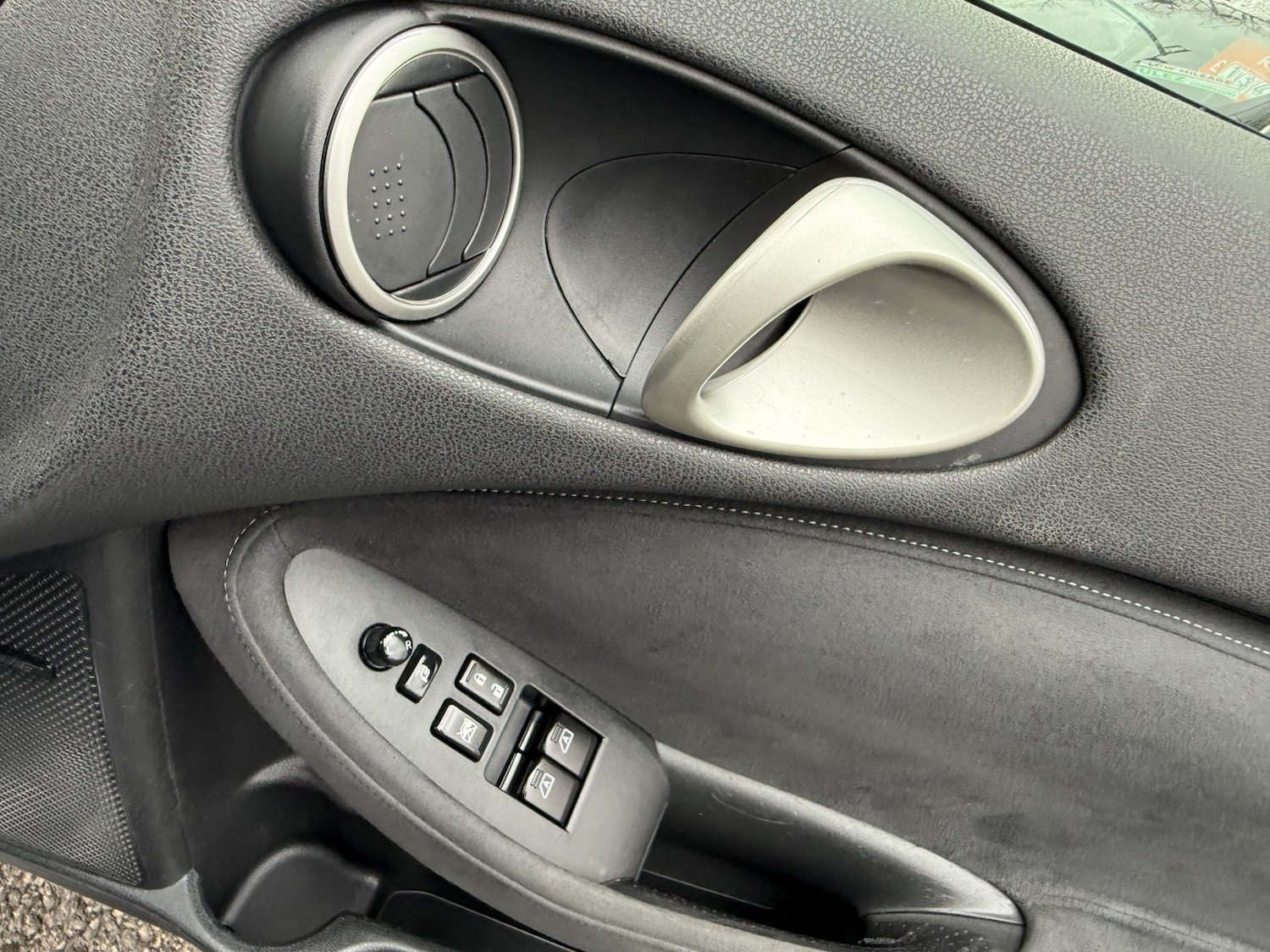 Used Nissan 370 Z 2011 for sale - 77478057: Photo 47