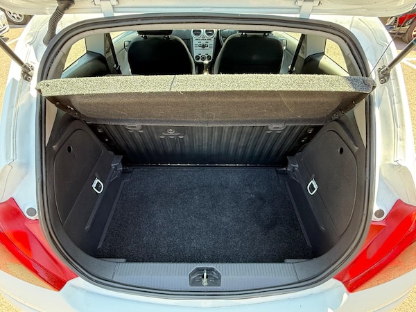 Used Vauxhall Corsa 2015 for sale - 74685877: Photo 16
