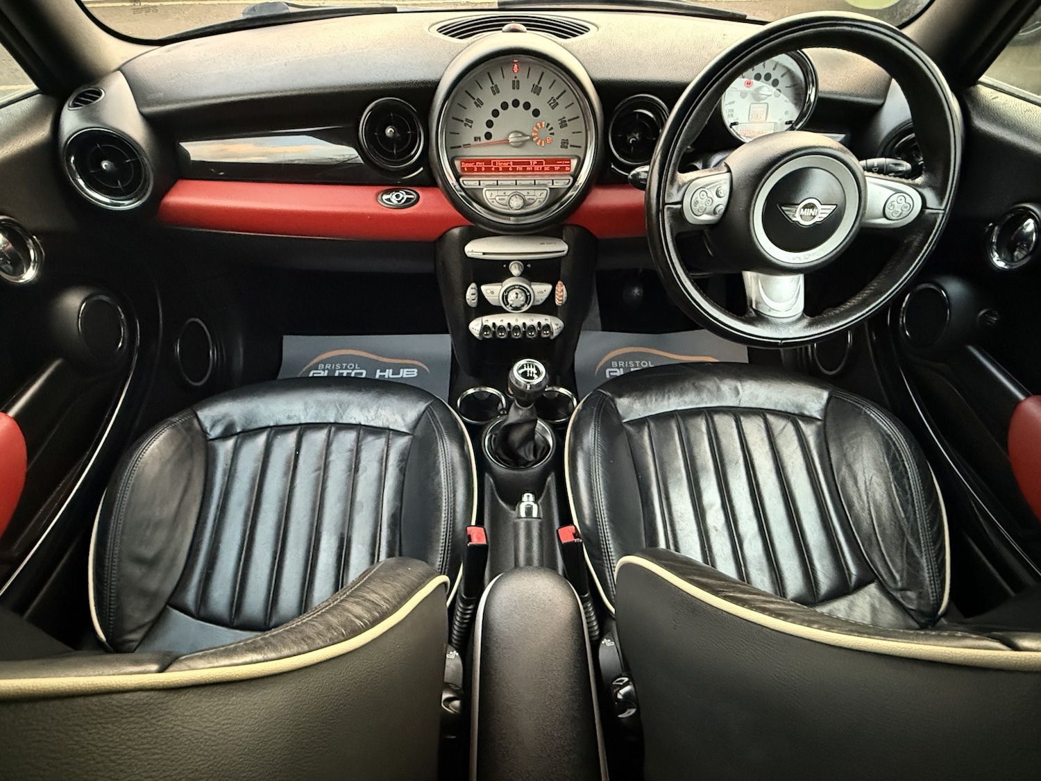 Used MINI Convertible 2009 for sale - 77555084: Photo 10