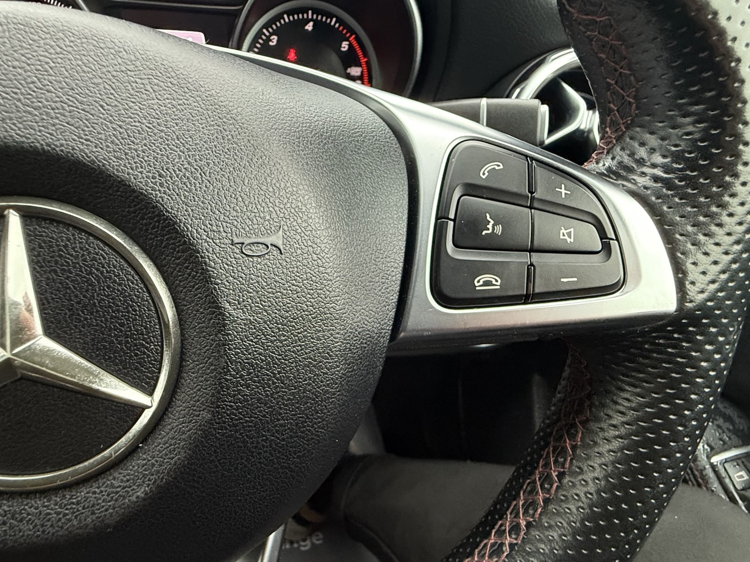 Used Mercedes-Benz GLA 2017 for sale - 76560004: Photo 48