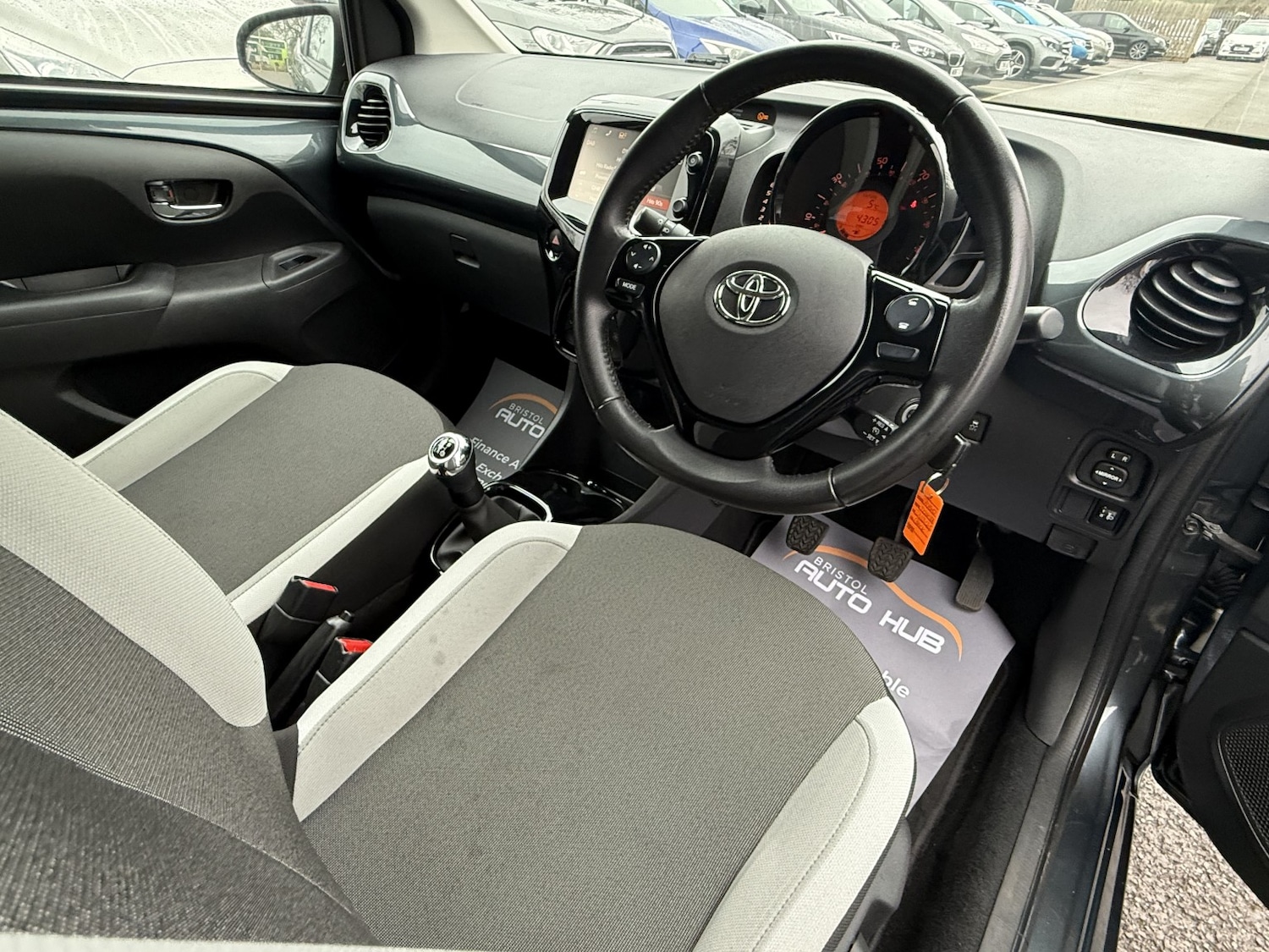 Used Toyota AYGO 2018 for sale - 77319868: Photo 11