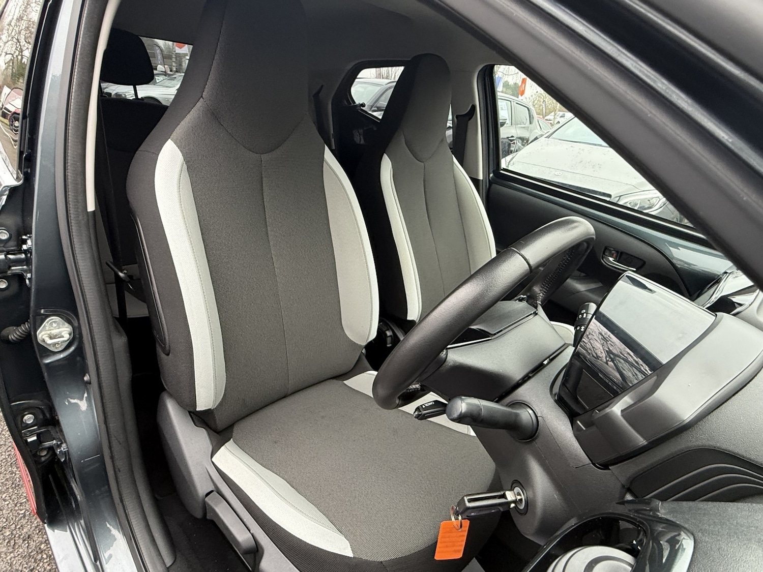 Used Toyota AYGO 2018 for sale - 77319868: Photo 38