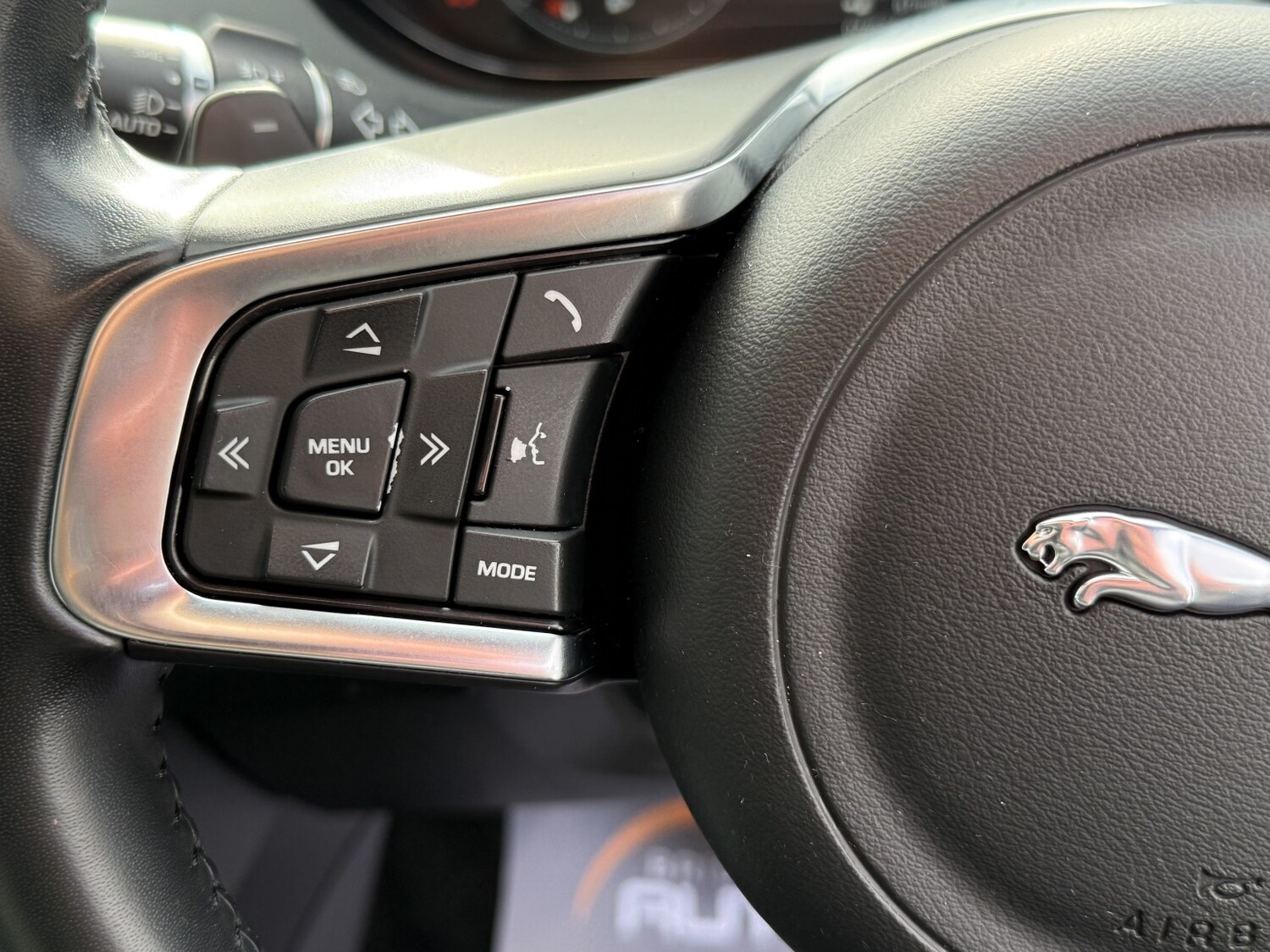 Used Jaguar E-Pace 2018 for sale - 77310696: Photo 33