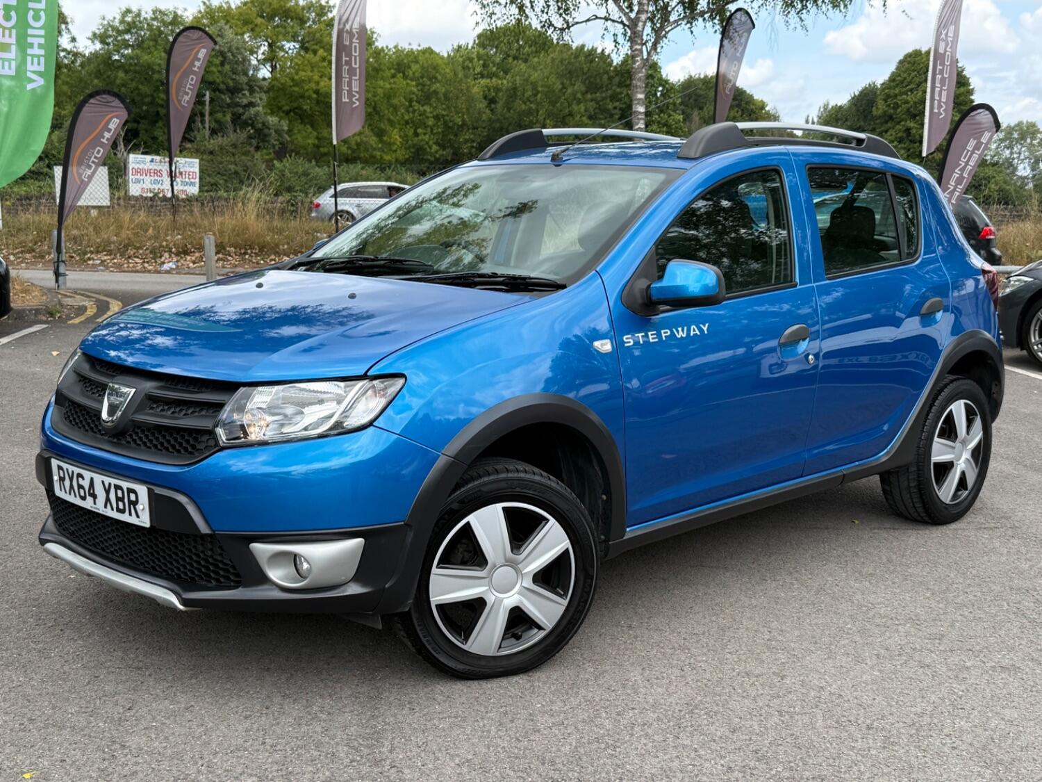 Used Dacia Sandero Stepway 2014 for sale - 76793358: Photo 2