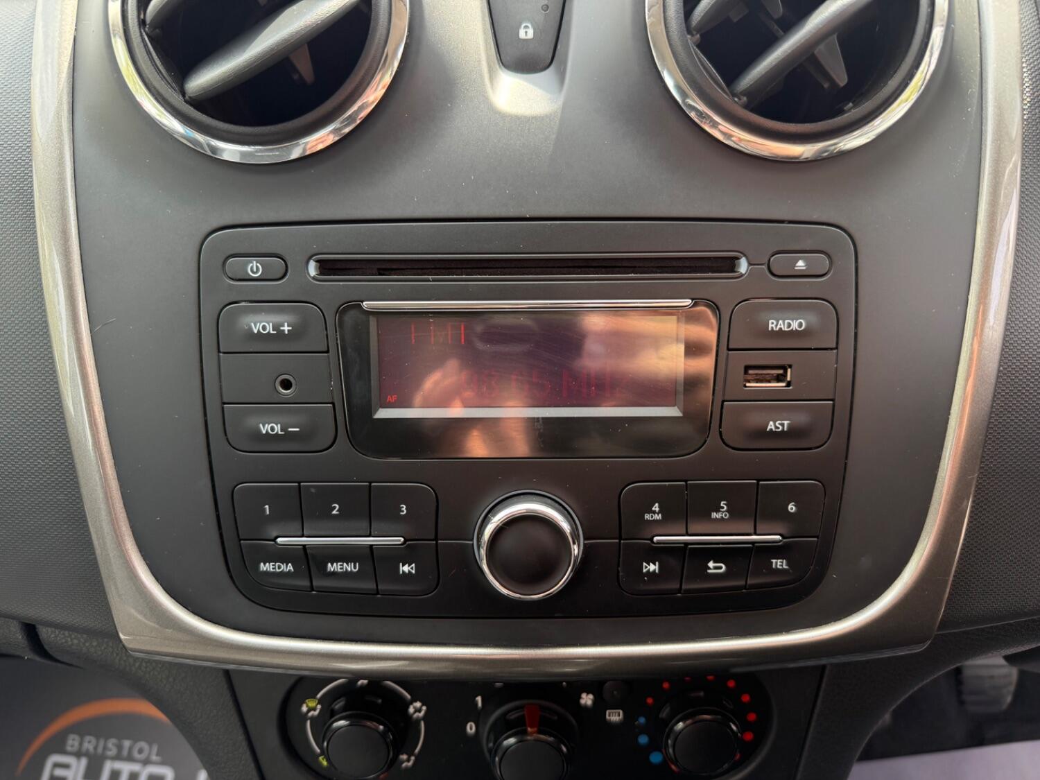 Used Dacia Sandero Stepway 2014 for sale - 76793358: Photo 29