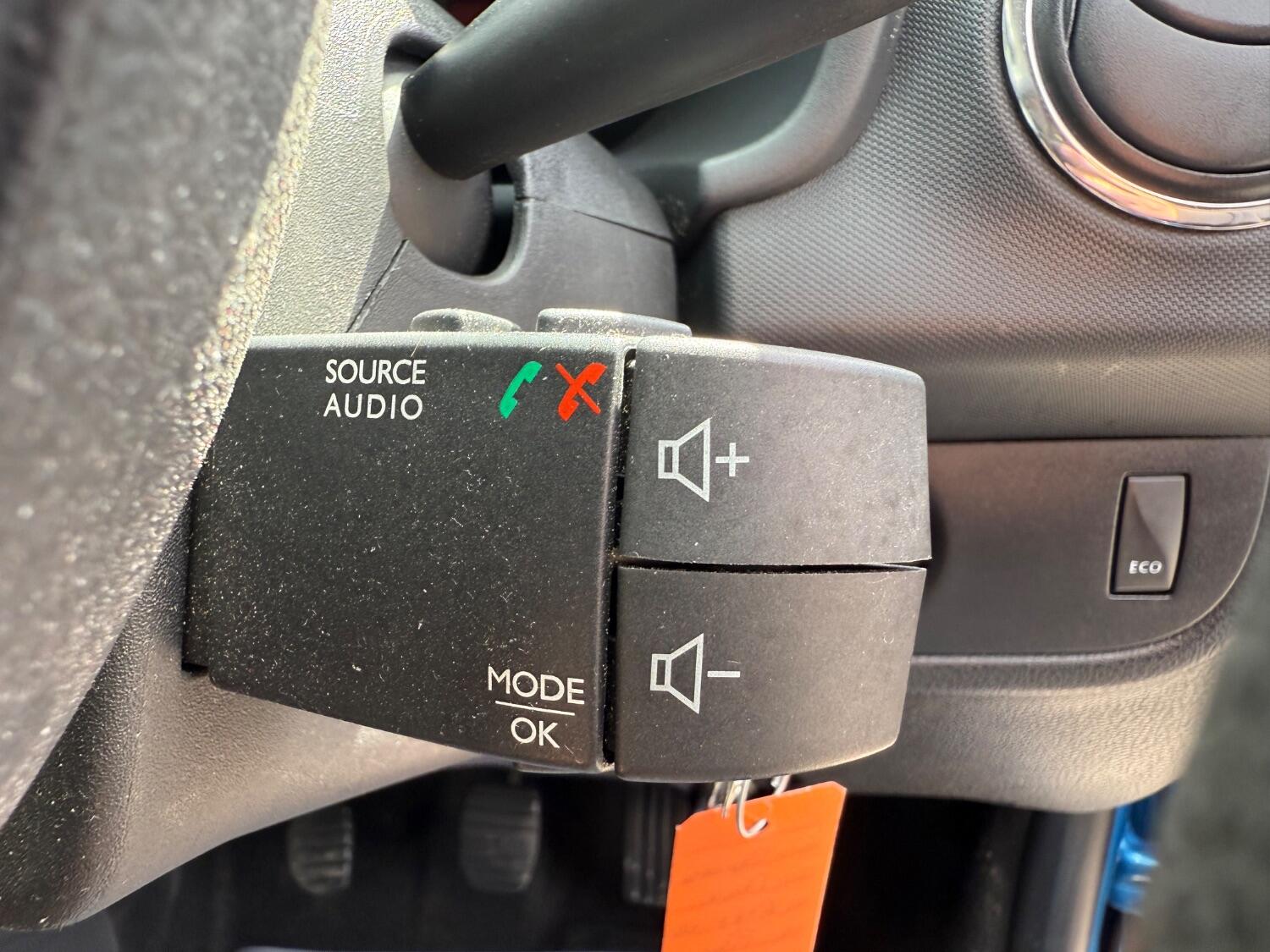 Used Dacia Sandero Stepway 2014 for sale - 76793358: Photo 31