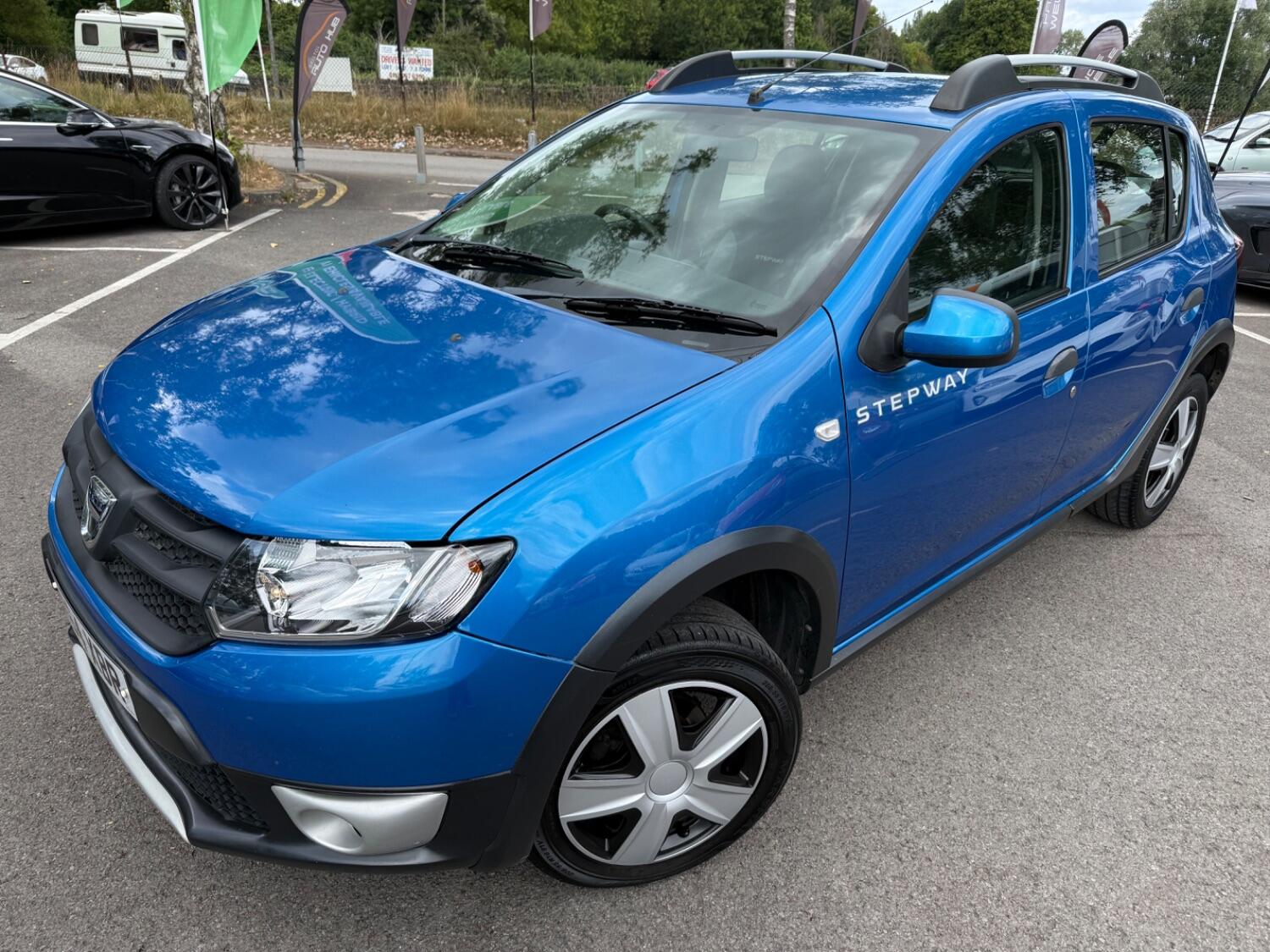 Used Dacia Sandero Stepway 2014 for sale - 76793358: Photo 4