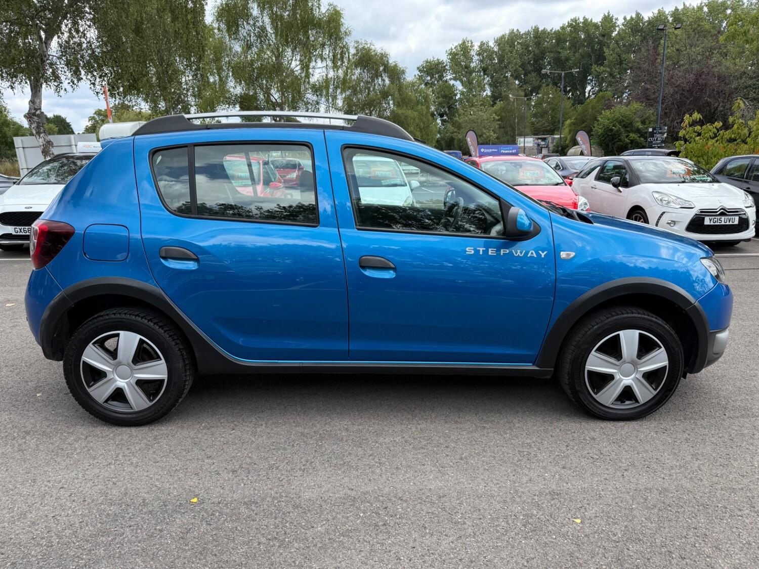 Used Dacia Sandero Stepway 2014 for sale - 76793358: Photo 6