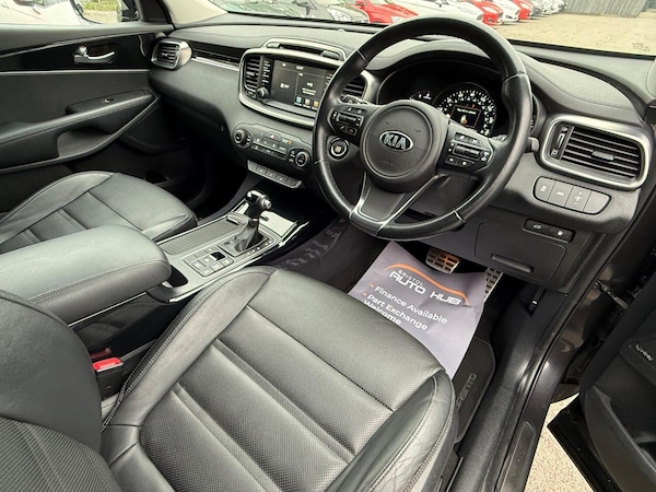 Used Kia Sorento 2017 for sale - 76268604: Photo 11
