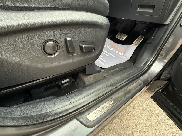 Used Kia Sorento 2017 for sale - 76268604: Photo 36