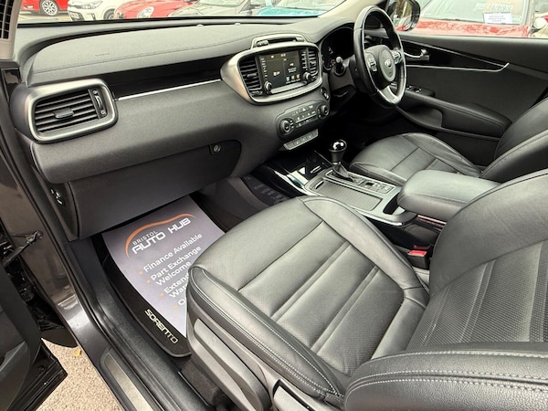 Used Kia Sorento 2017 for sale - 76268604: Photo 48