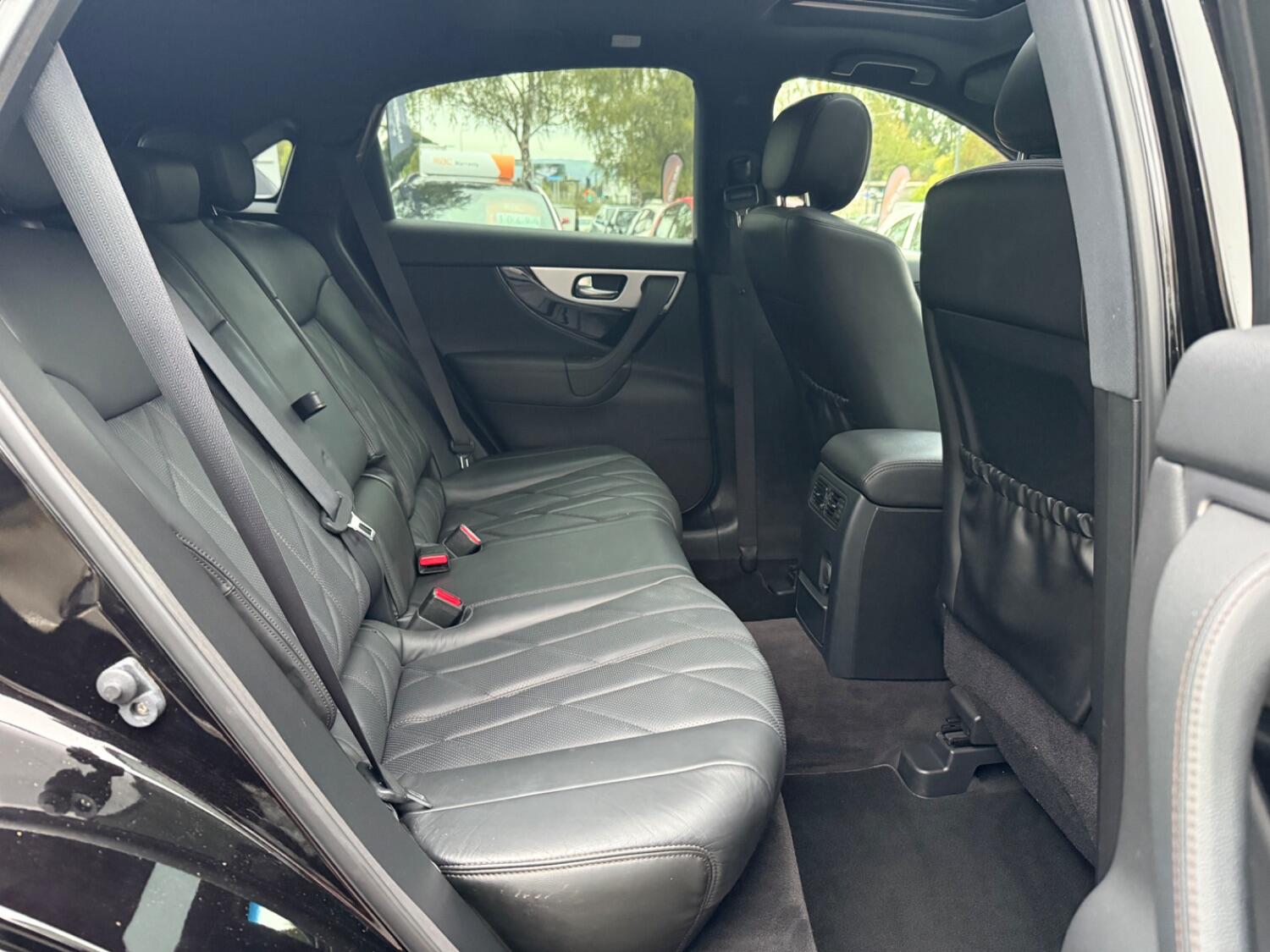 Used Infiniti FX 2012 for sale - 76281320: Photo 13