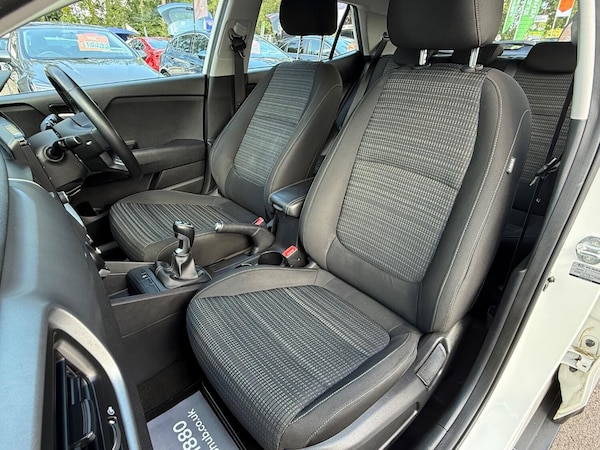 Used Kia Stonic 2018 for sale - 75539051: Photo 41