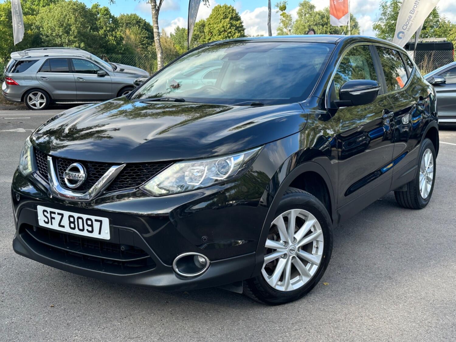 Used Nissan Qashqai 2014 for sale - 76793388: Photo 2