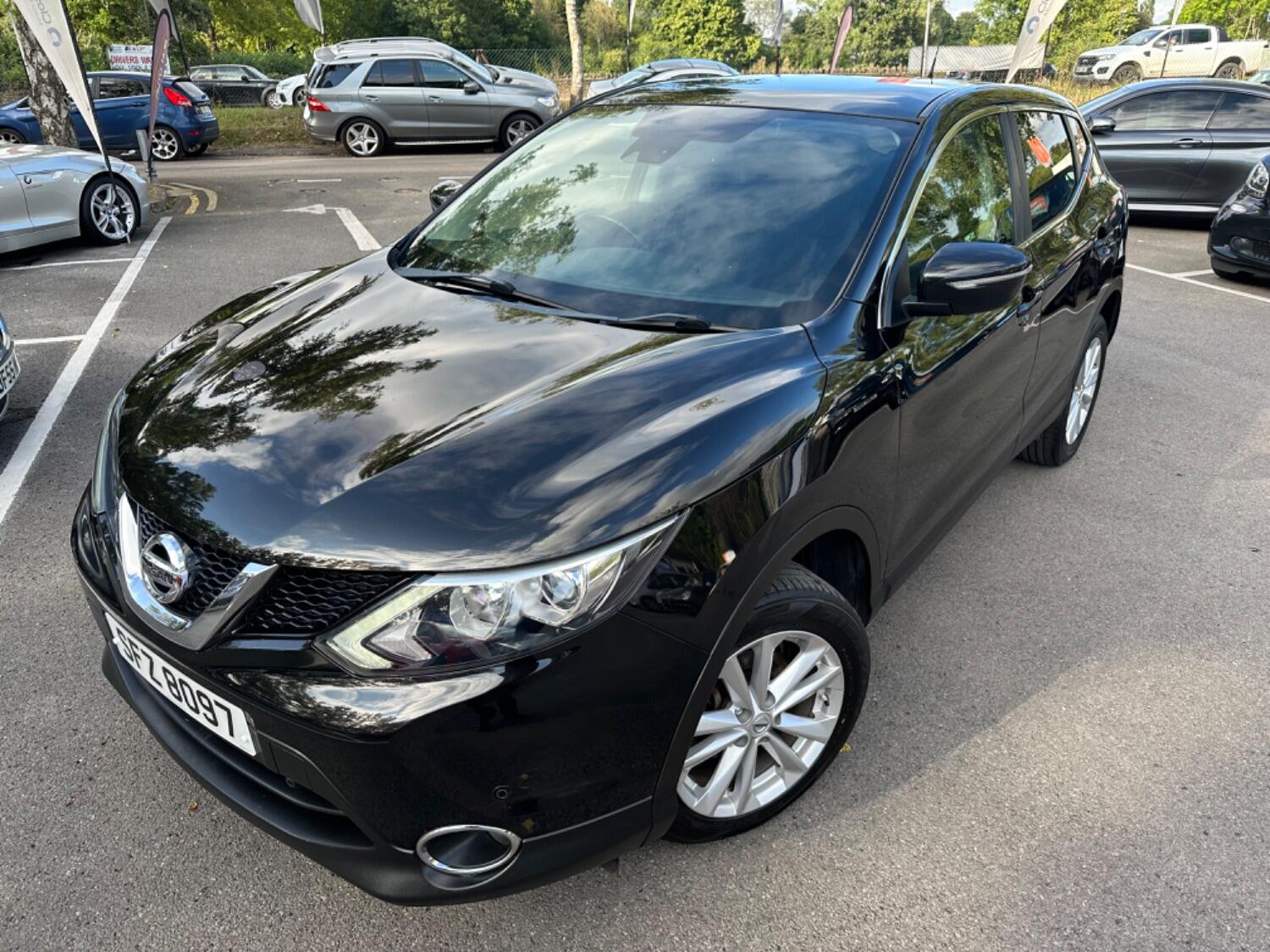 Used Nissan Qashqai 2014 for sale - 76793388: Photo 4