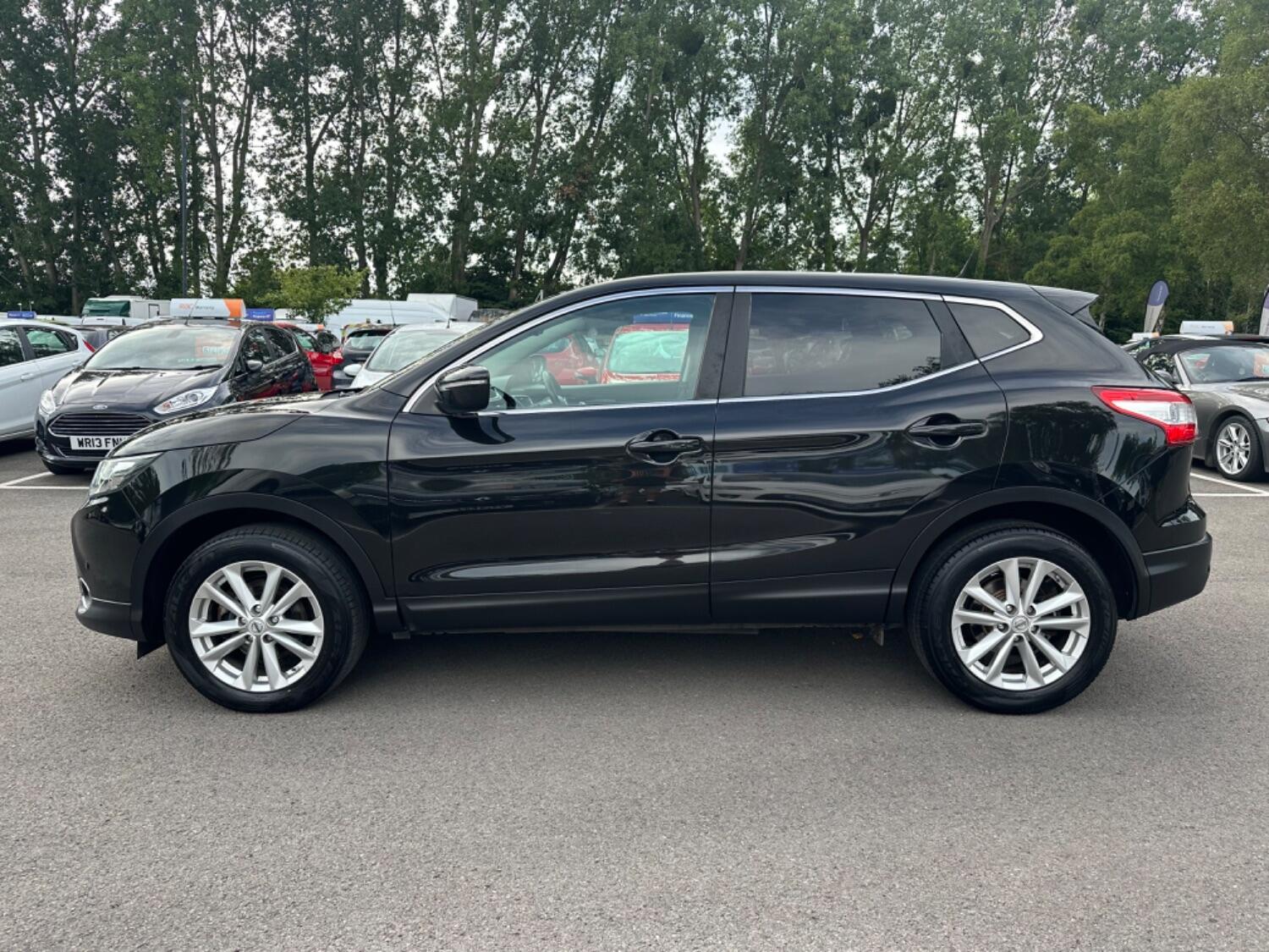 Used Nissan Qashqai 2014 for sale - 76793388: Photo 9