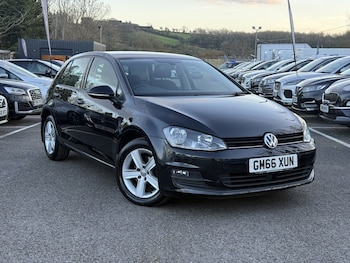 Used Volkswagen Golf 2017 for sale - 77707320: Photo