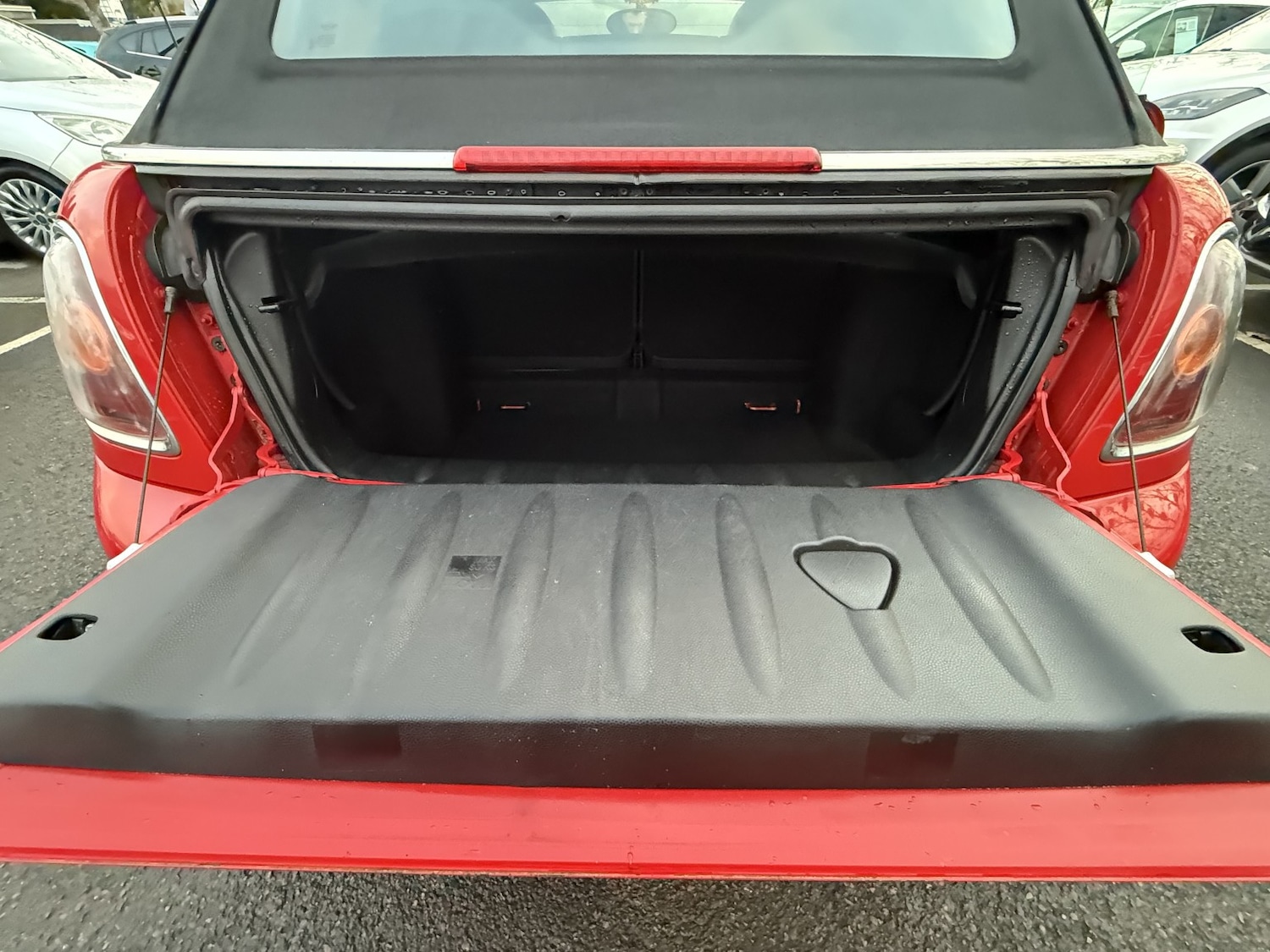 Used MINI Convertible 2009 for sale - 77535888: Photo 13