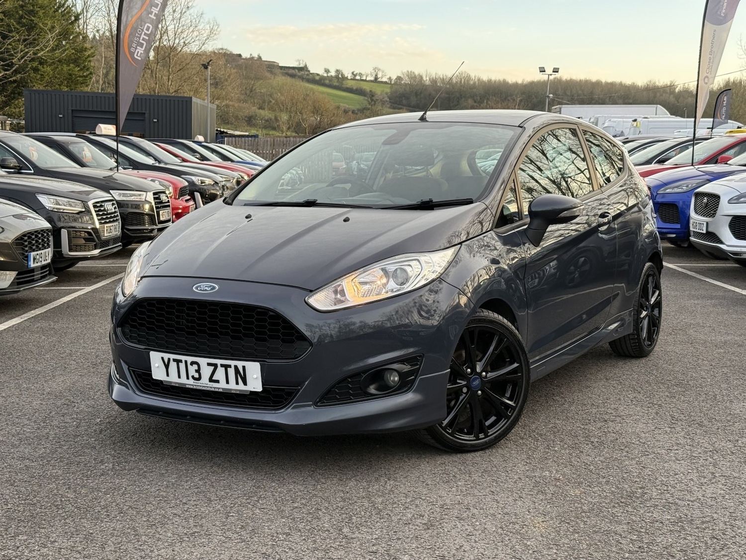 Used Ford Fiesta 2013 for sale - 77977042: Photo 2