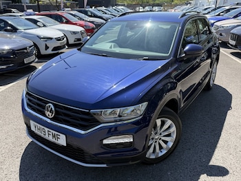 Used Volkswagen T-Roc 2019 for sale - 78373538: Photo