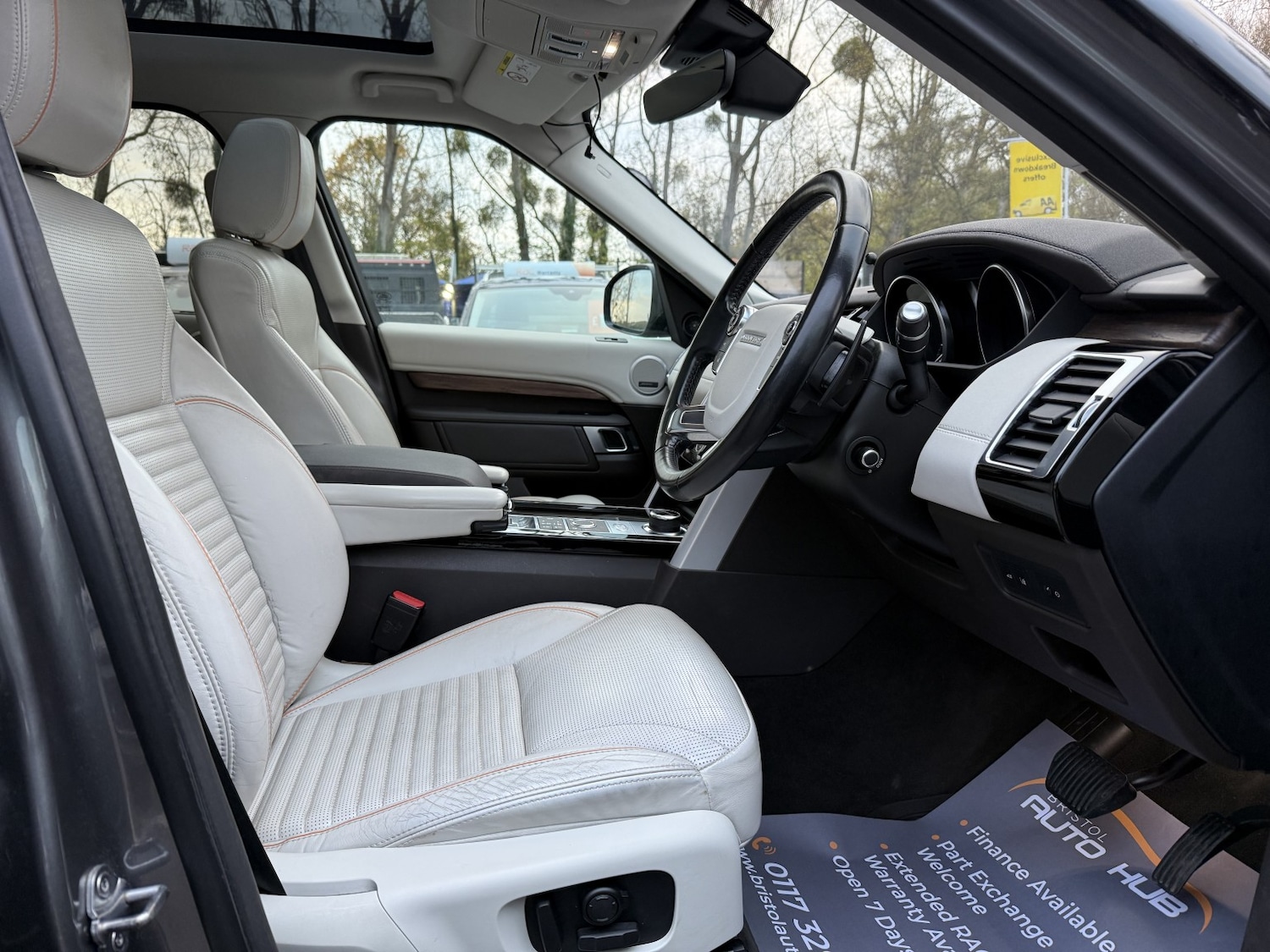 Used Land Rover Discovery 2017 for sale - 76712362: Photo 13