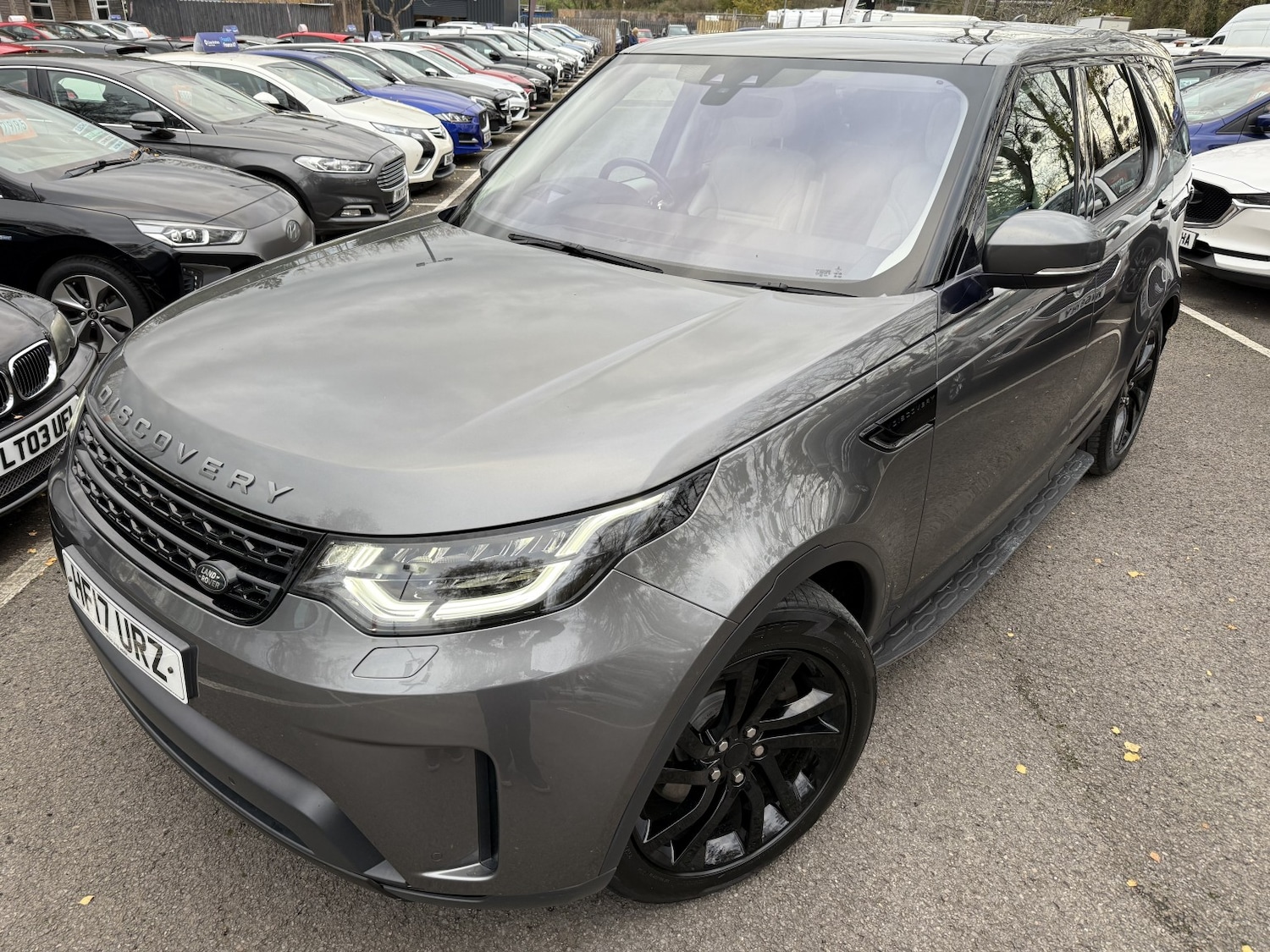 Used Land Rover Discovery 2017 for sale - 76712362: Photo 4