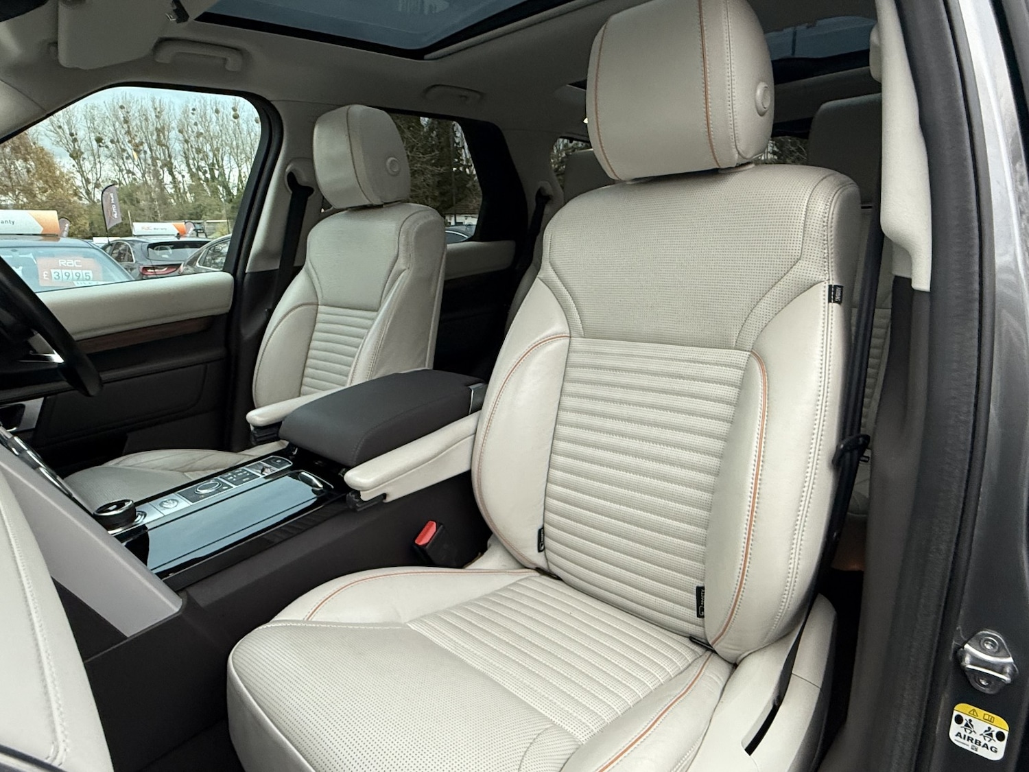 Used Land Rover Discovery 2017 for sale - 76712362: Photo 50