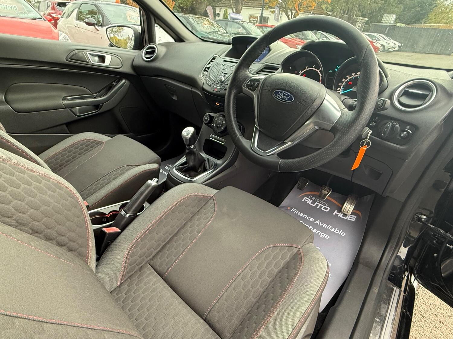 Used Ford Fiesta 2017 for sale - 76358205: Photo 11