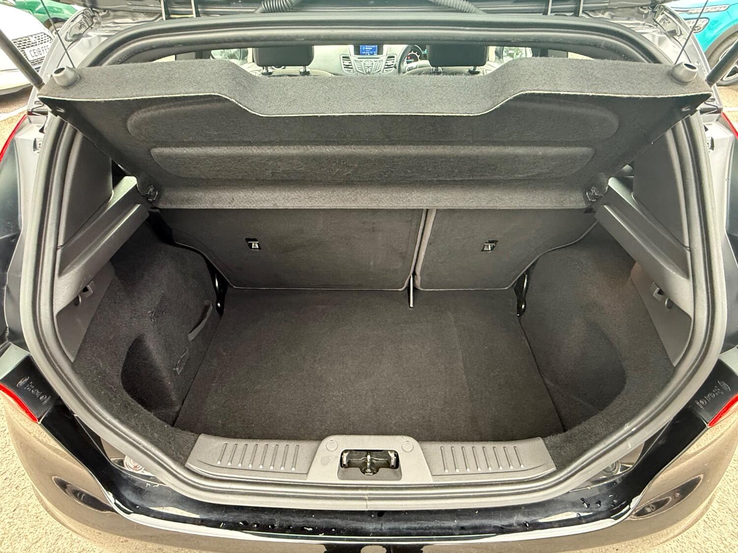 Used Ford Fiesta 2017 for sale - 76358205: Photo 16