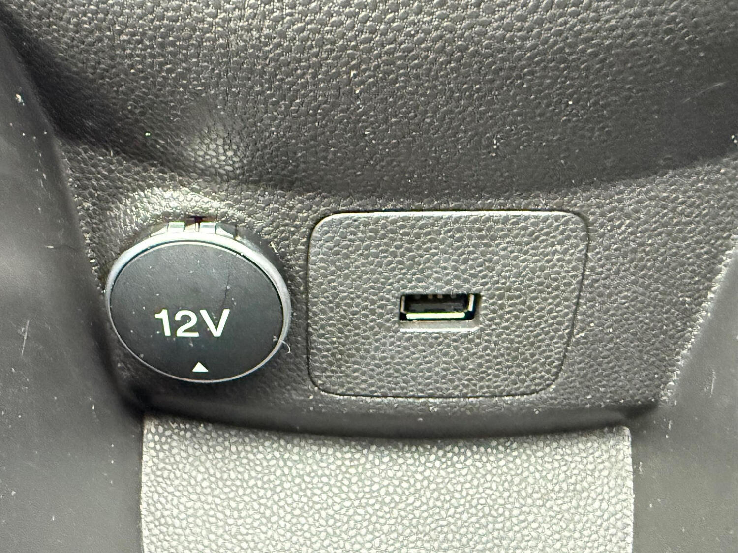 Used Ford Fiesta 2017 for sale - 76358205: Photo 31