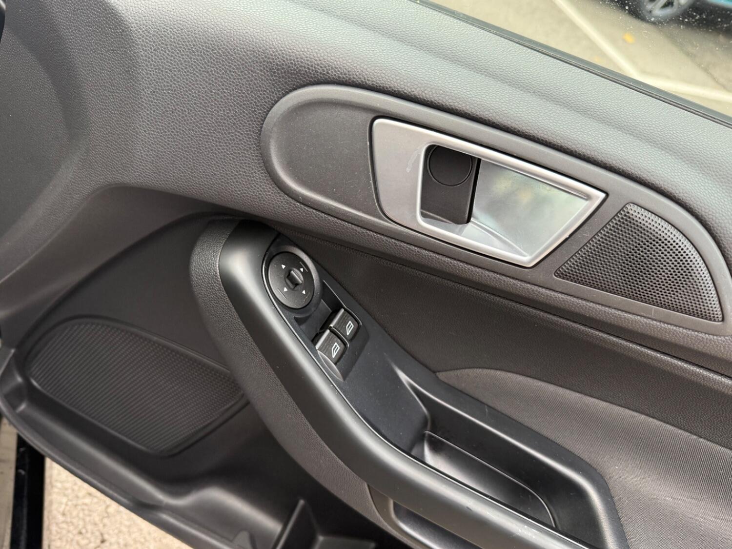 Used Ford Fiesta 2017 for sale - 76358205: Photo 47