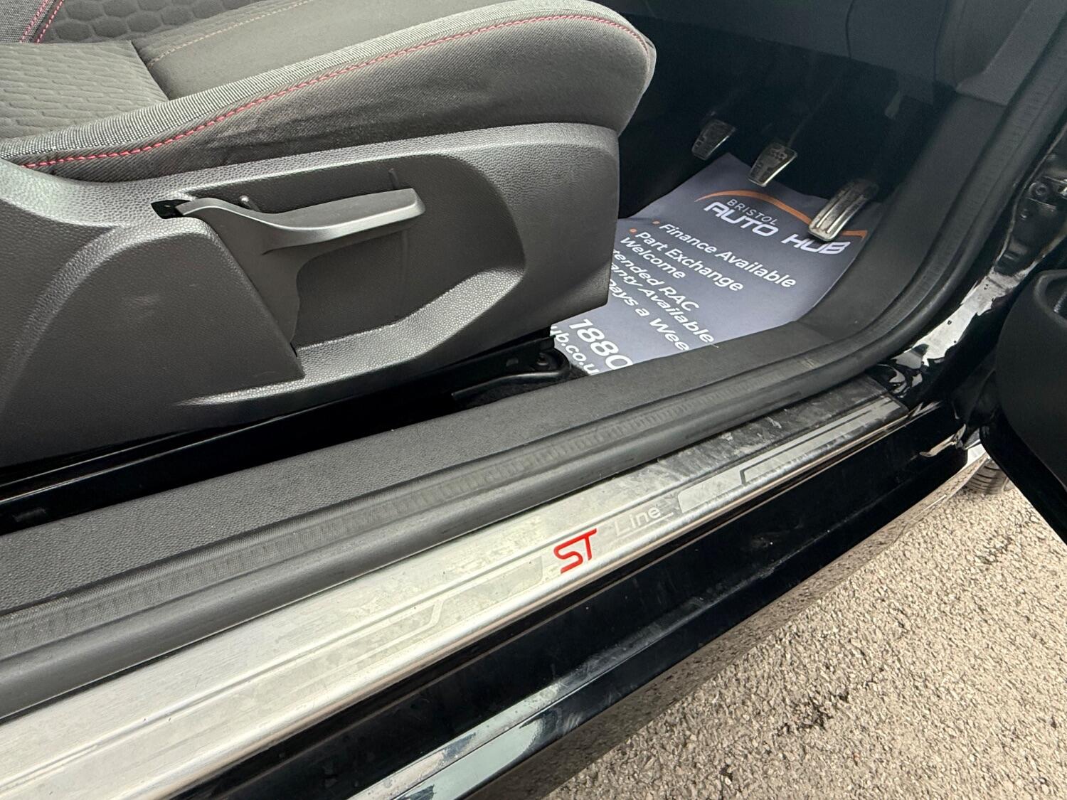 Used Ford Fiesta 2017 for sale - 76358205: Photo 49