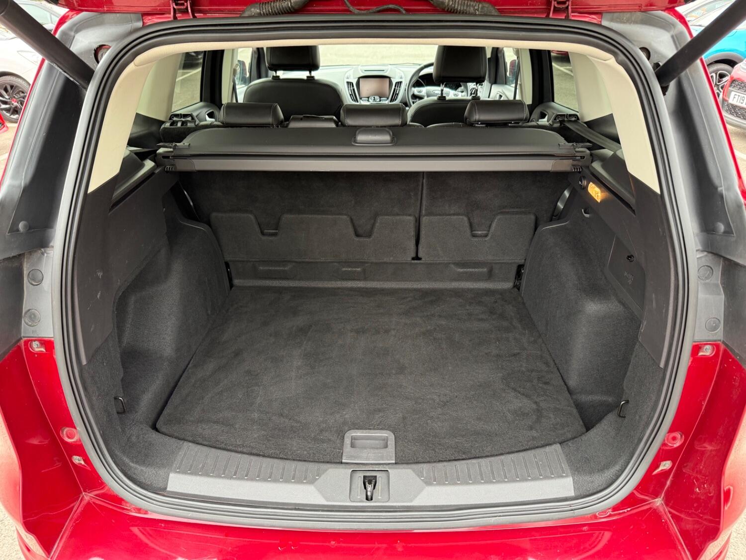 Used Ford Kuga 2015 for sale - 77438310: Photo 17