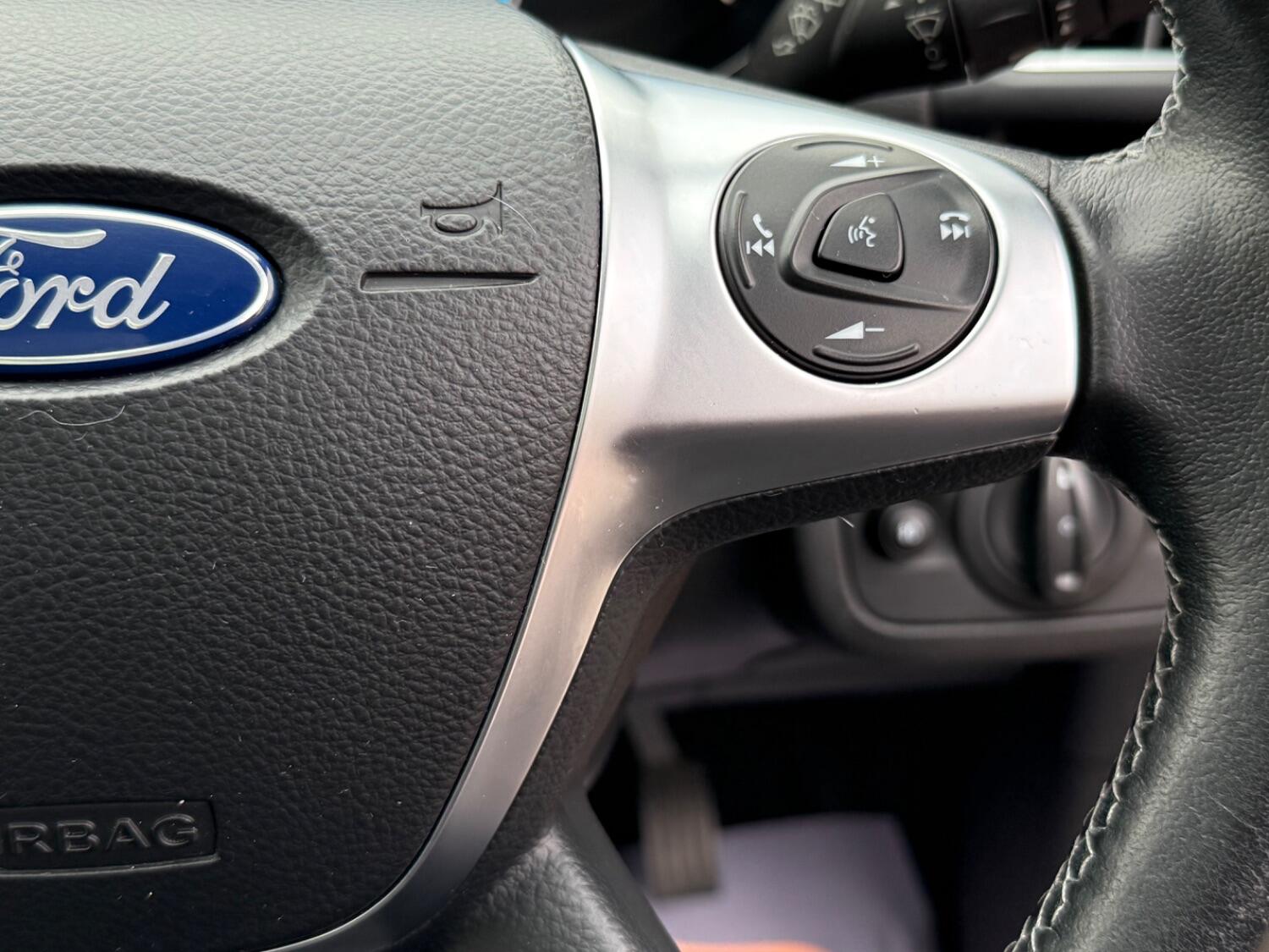 Used Ford Kuga 2015 for sale - 77438310: Photo 50