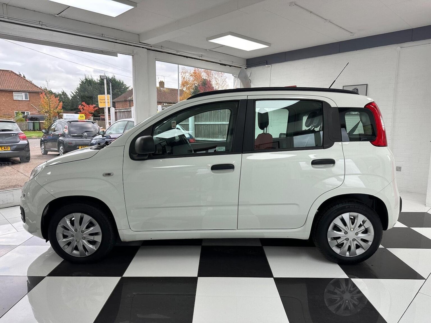 Used Fiat Panda 2015 for sale - 76455371: Photo 4