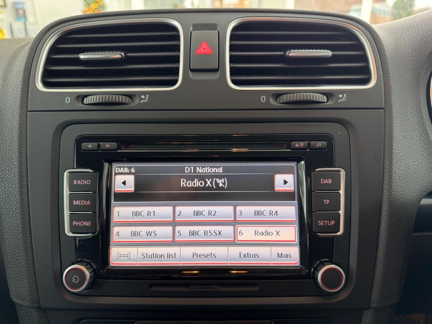 Used Volkswagen Golf 2011 for sale - 76863882: Photo 32