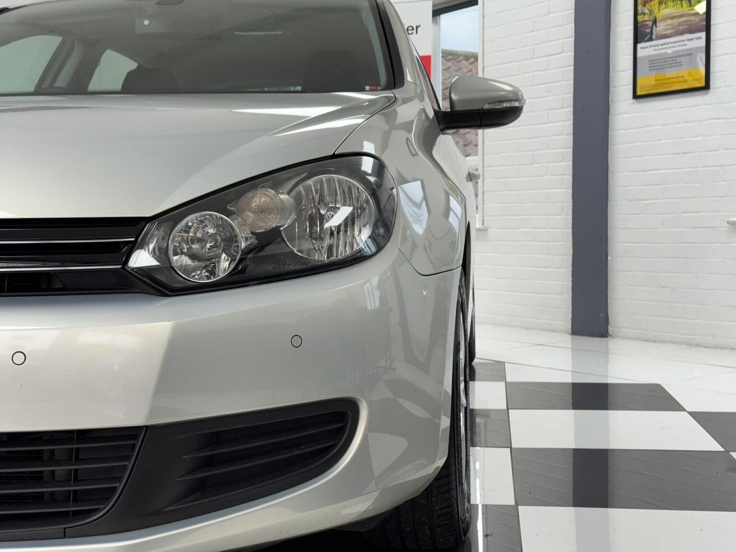 Used Volkswagen Golf 2011 for sale - 76863882: Photo 41