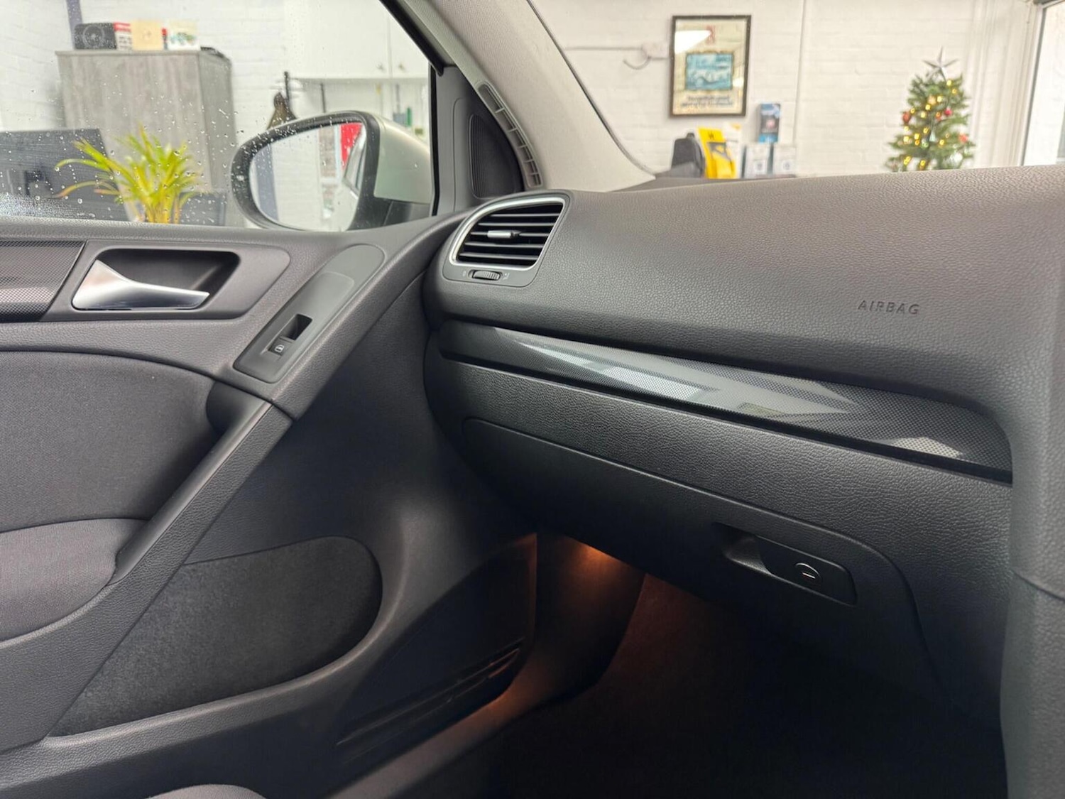 Used Volkswagen Golf 2011 for sale - 76863882: Photo 9