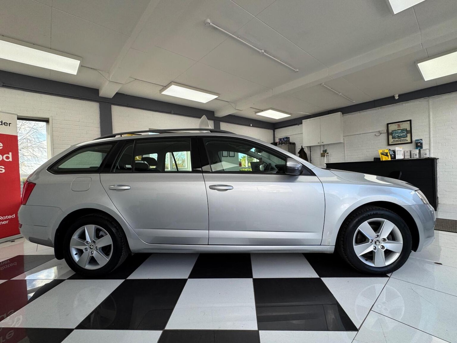 Used Skoda Octavia 2014 for sale - 77979937: Photo 8